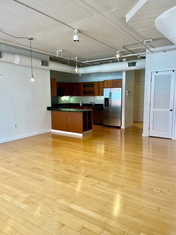 Building Photo - 210 South St