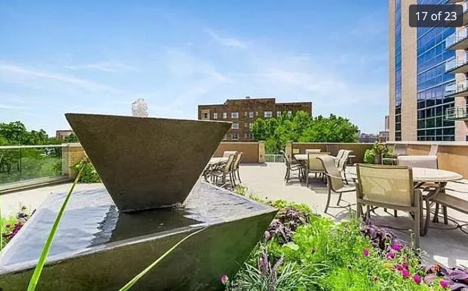 Building Photo - 4545 Wornall Rd