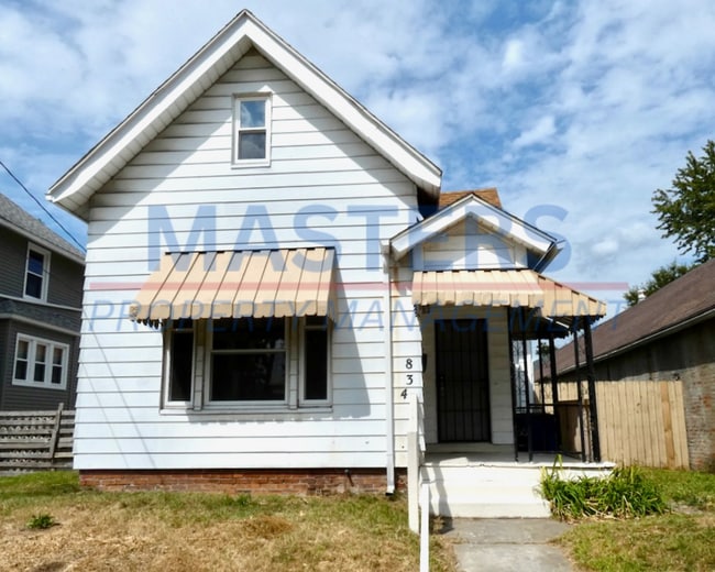 Building Photo - 834 Prouty Ave