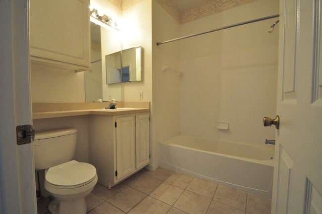 Building Photo - RIVERVIEW: Allegro Palms - 1 bed/1 bath, 3...