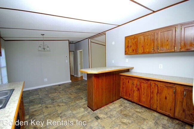 Building Photo - 3 br, 2 bath House - 304 Princeton Rd.