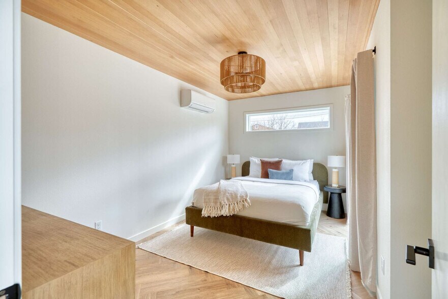 Building Photo - 5016 NE 26th Ave