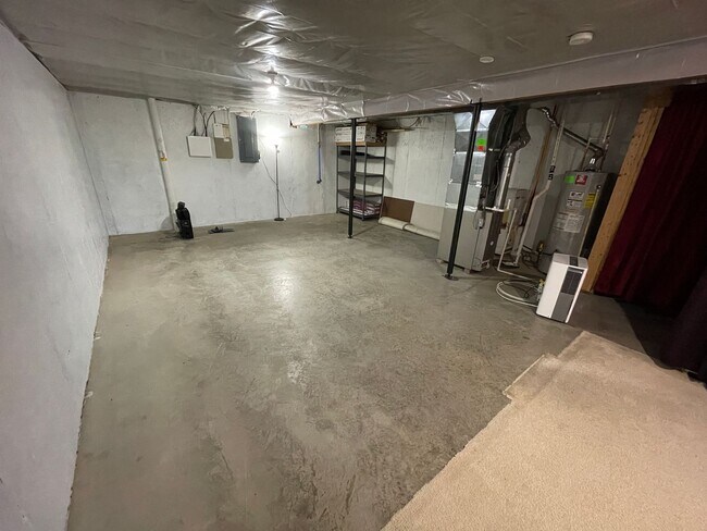 Building Photo - 10916 Collington Dr