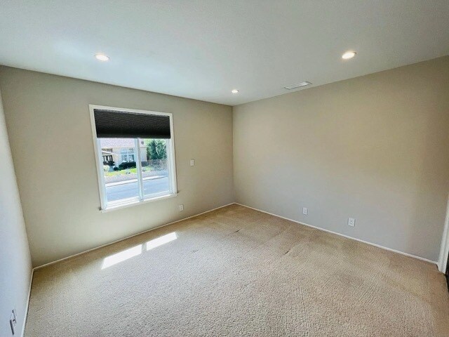 Building Photo - 3426 Brittan Ave