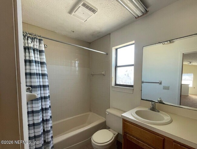 Building Photo - 2000 First St