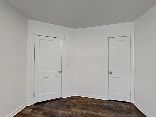 Building Photo - 512 Aberdeen Dr NW