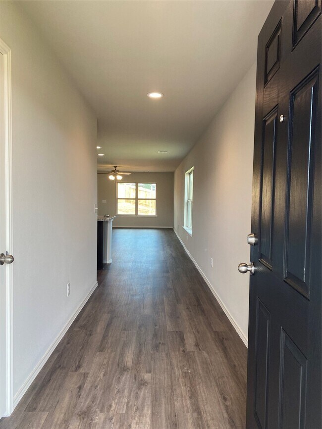 Building Photo - 802 Faison Ct