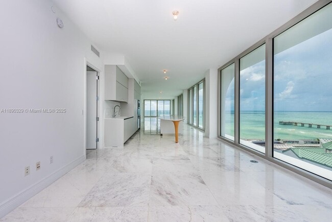 Building Photo - 16901 Collins Ave