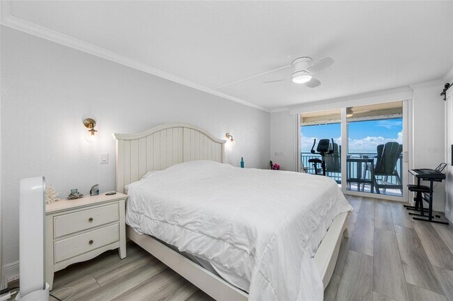 Building Photo - 6372 Palma Del Mar Blvd S