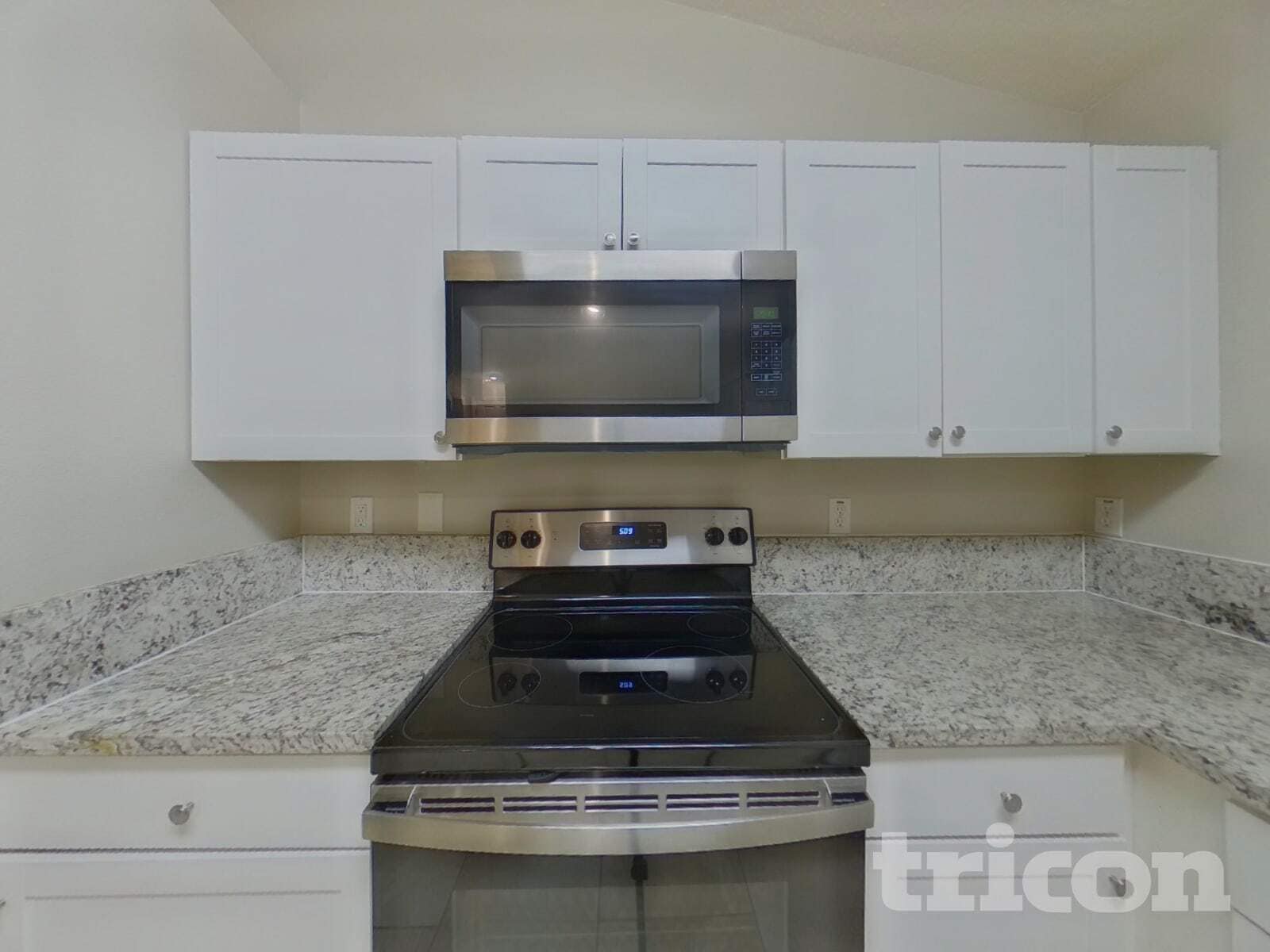 Building Photo - 744 Tranquility St