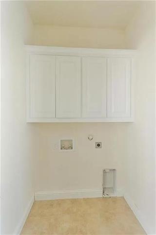 Building Photo - 2600 Almanzor Avenue