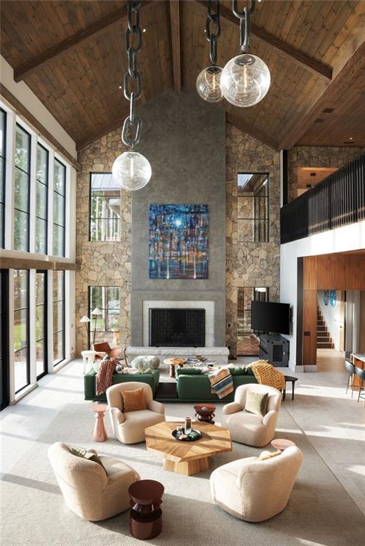 Building Photo - 725 Rocky Point Dr