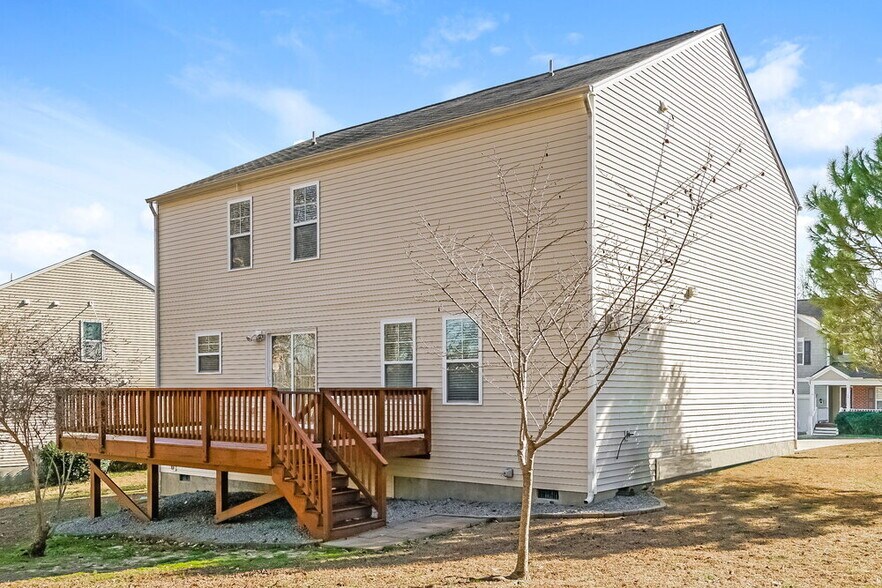 Building Photo - 167 Woodcreek Ln