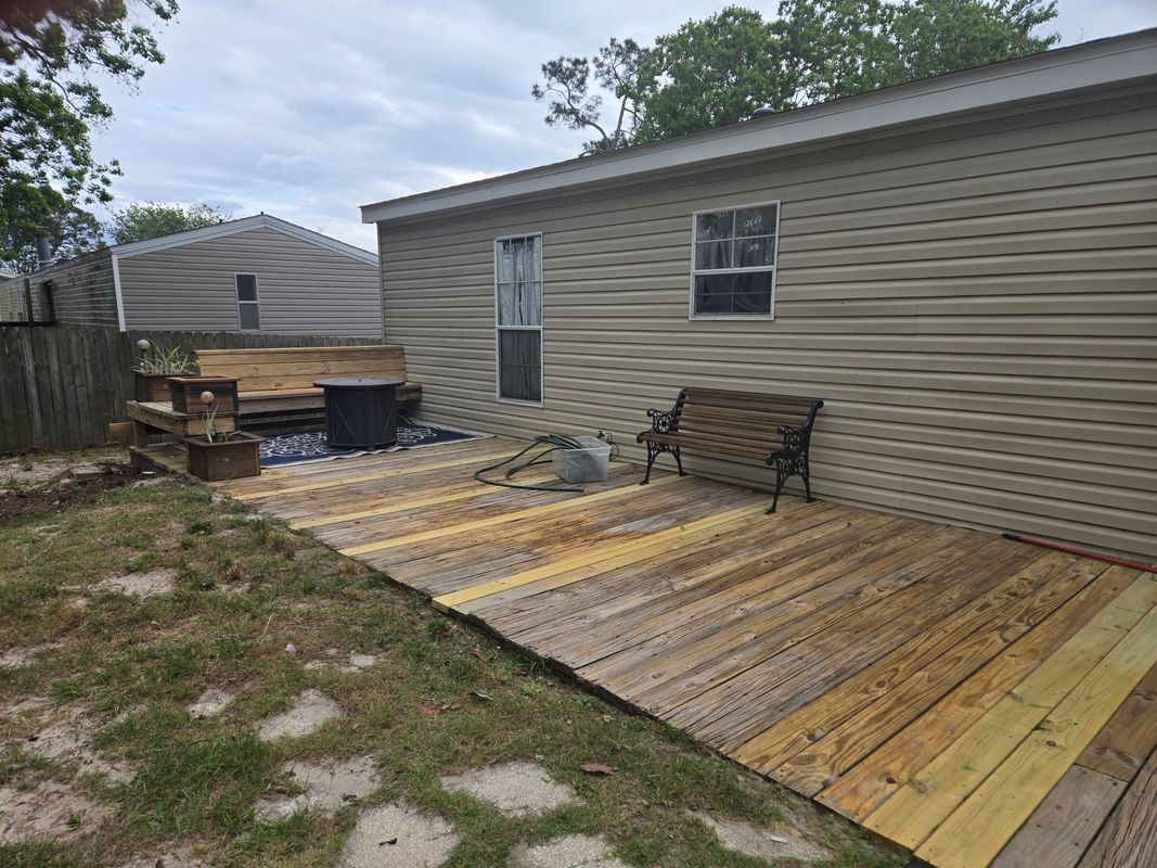 Building Photo - 2115 Bent Oak Ct