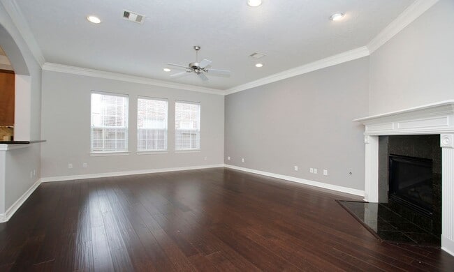 Building Photo - For Lease | 3 Bed, 2.5 Bath |2,468 Sq Ft | Olive Hill Court |