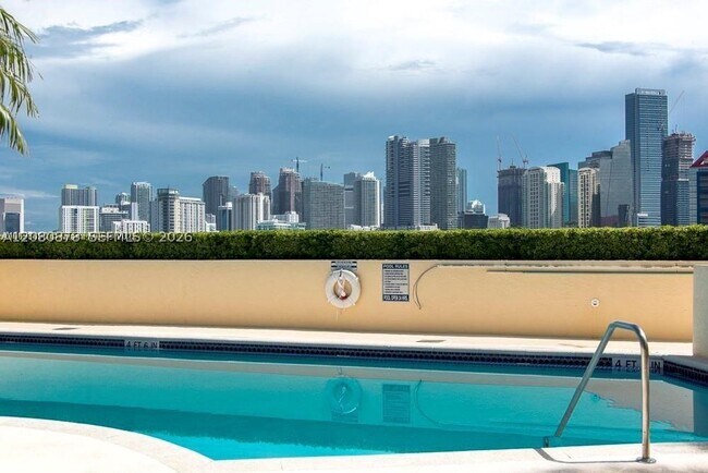 Building Photo - 2475 Brickell Ave