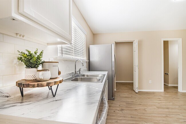 Building Photo - 7850 Maverick Trace Ln