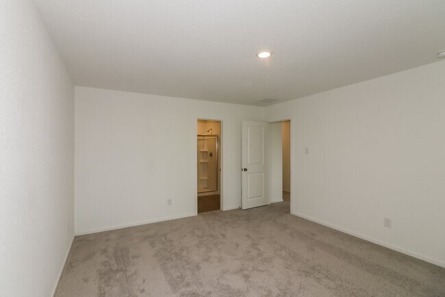 Building Photo - 16730 Old Wagon Wy