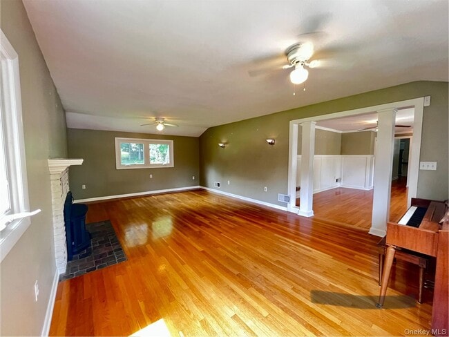 Building Photo - 31 Oakland Ave