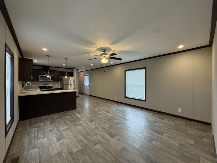 Building Photo - 10610 State Rte 762