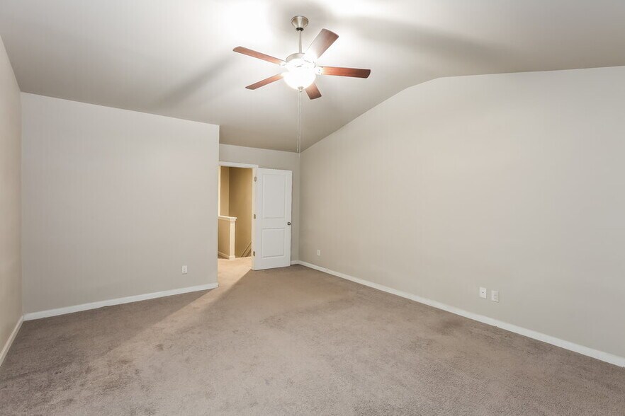 Building Photo - 10042 Brawley Ln