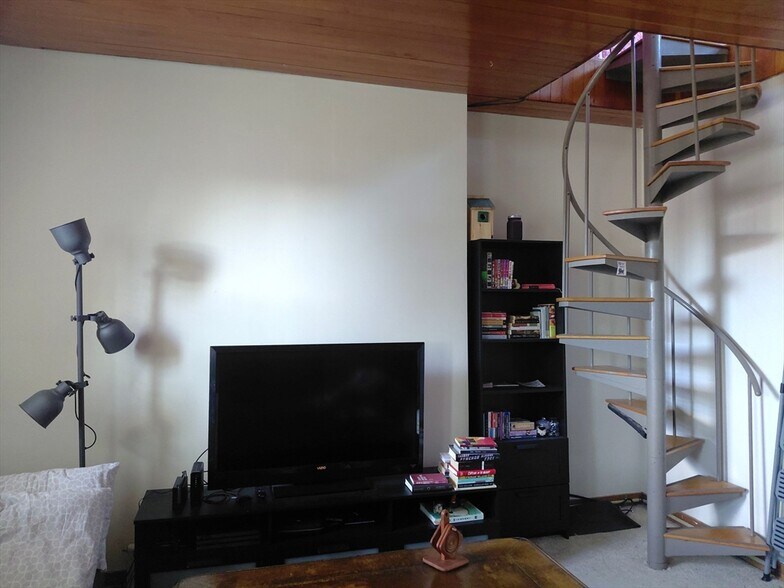 Building Photo - 20 Ellery St