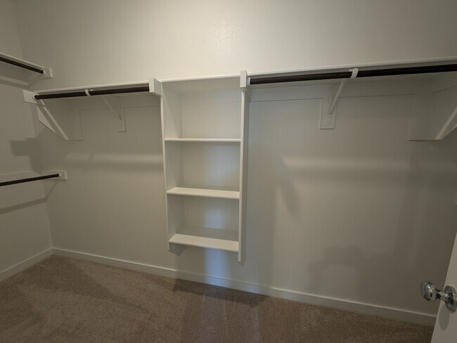 Building Photo - 325 Texas Trl