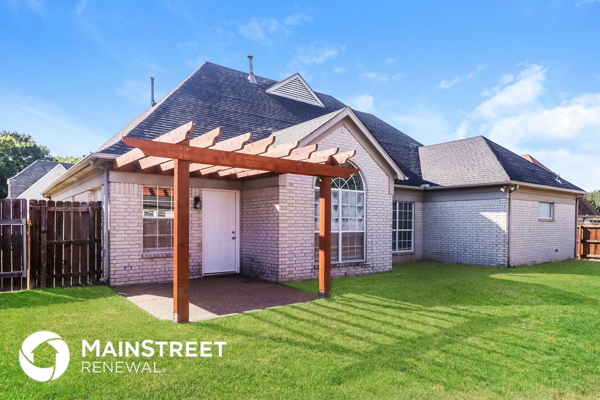 Building Photo - 4704 Ashcroft Dr