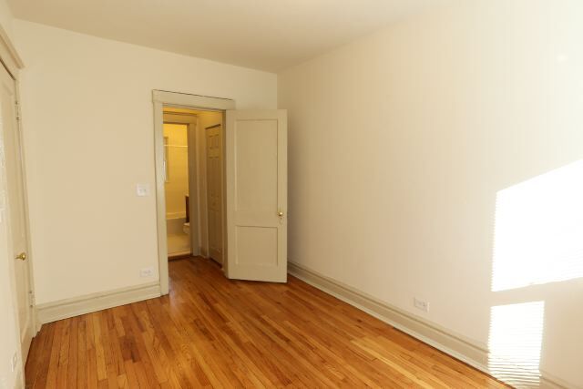 Building Photo - 4710 N Racine Ave