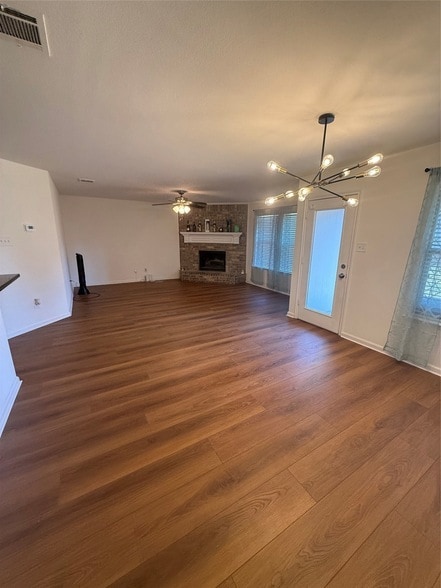 Building Photo - 2034 Kings Forest Dr