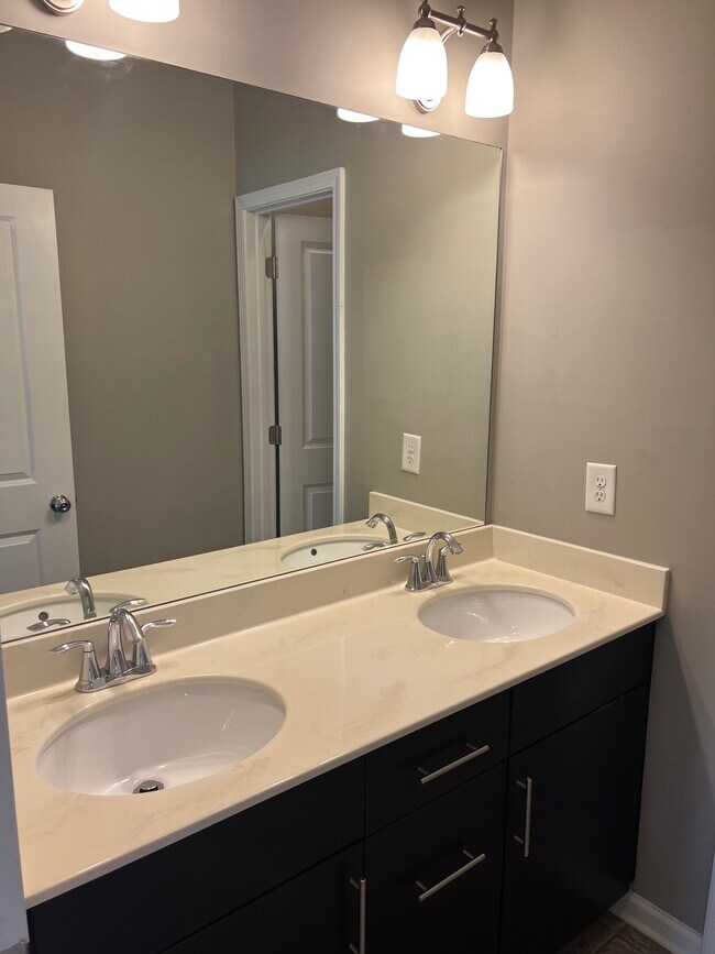 Building Photo - 1532 Craftsman Rd NW