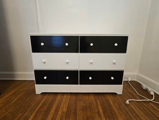 Building Photo - 71 Dana Ave