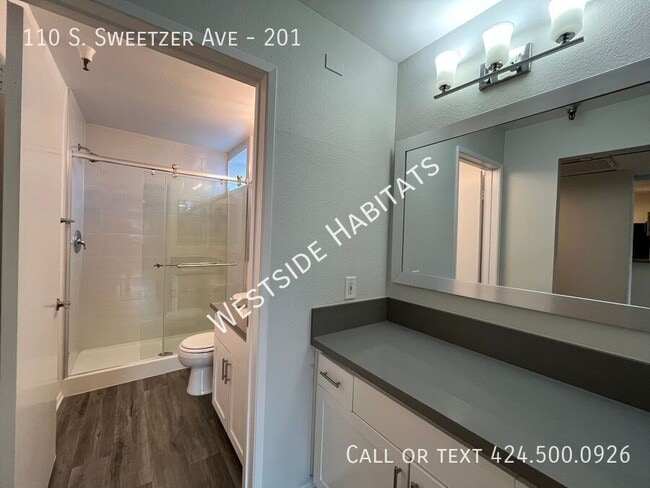 Building Photo - 110 Sweetzer Ave