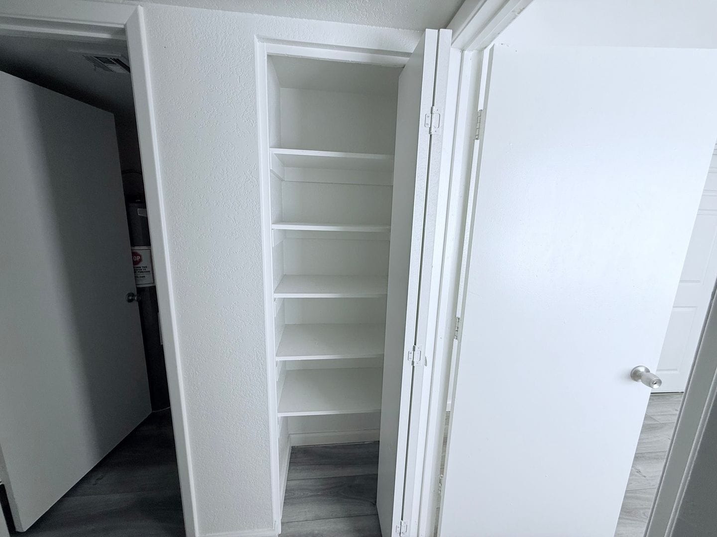 Building Photo - 2814 E Kathleen Rd