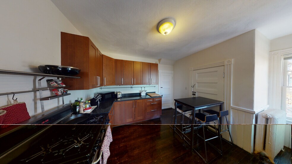 Building Photo - 5 Ashton Pl