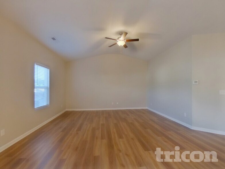 Building Photo - 7319 Amberly Hills Rd