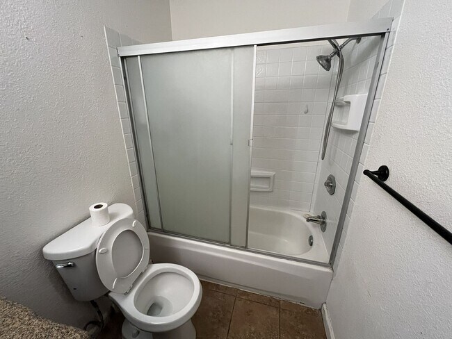 Building Photo - SAC T 4945