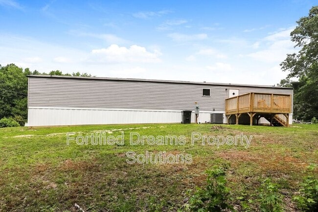 Building Photo - 604 Hasty School Rd