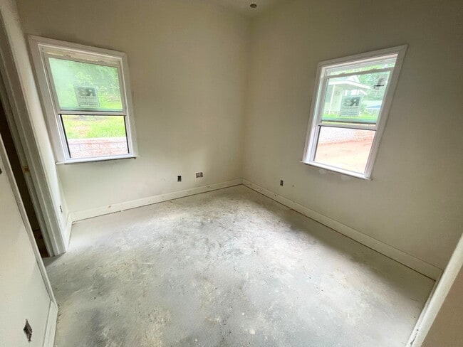 Building Photo - NEW CONSTRUCTION PRE-LEASING FOR AUGUST 2025