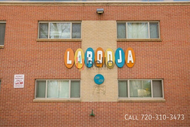 Building Photo - 1218 Pierce St