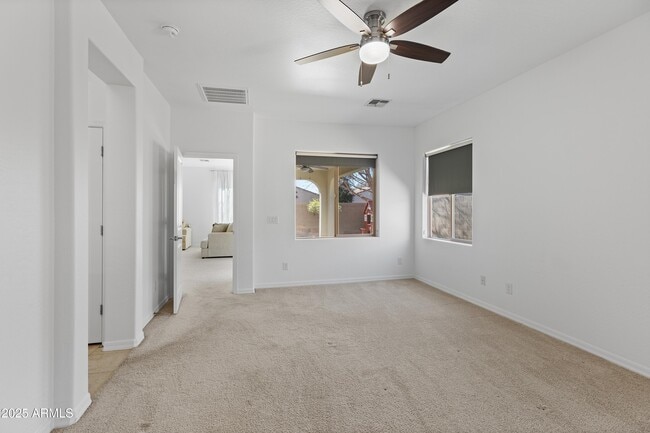 Building Photo - 3664 S Jasmine Dr