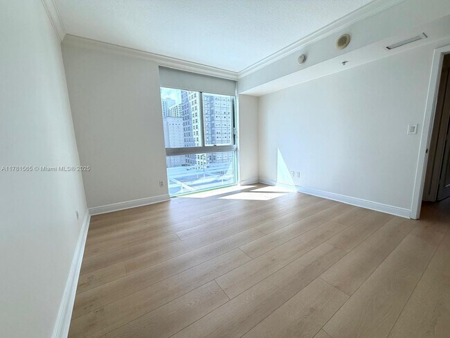 Building Photo - 325 S Biscayne Blvd