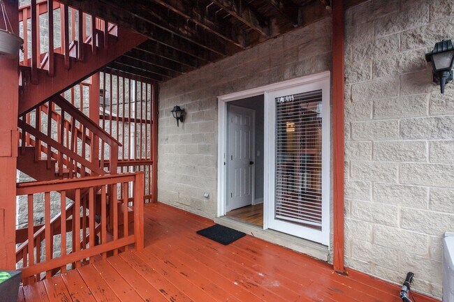 Building Photo - 1510 N Elk Grove Ave