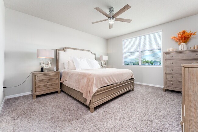 Building Photo - Spacious & Beautifully designed 4 Bedroom/...