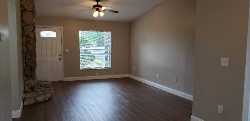 Building Photo - 235 Chadworth Dr