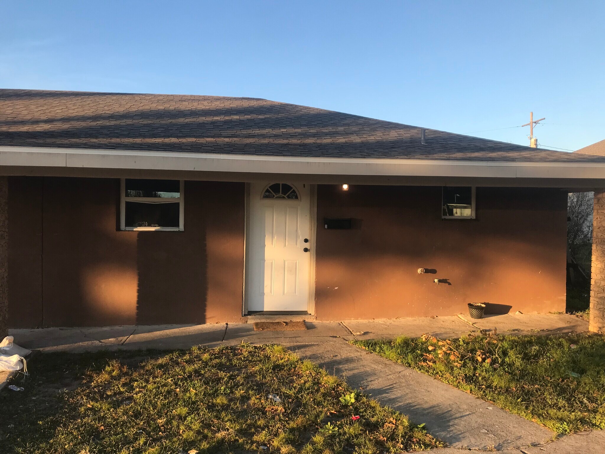 Building Photo - 1408 N Prater St