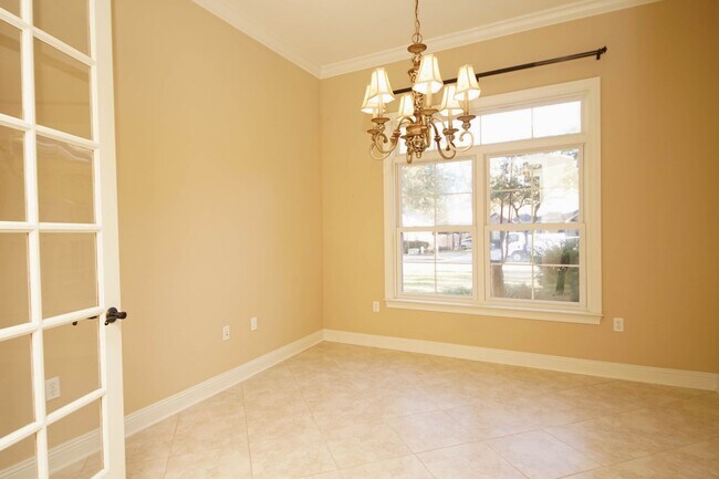 Building Photo - Swift Creek