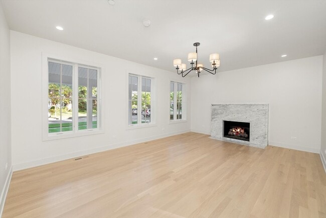 Building Photo - 1037 Belleforte Ave