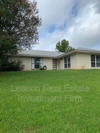 Building Photo - 302 Avenida Dr
