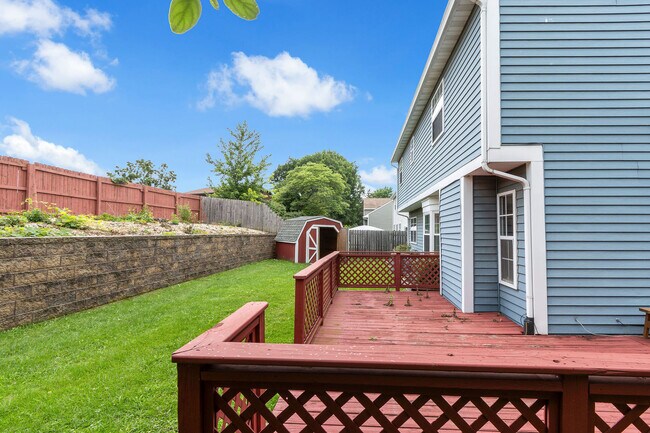 Building Photo - 2S601 River Oaks Dr